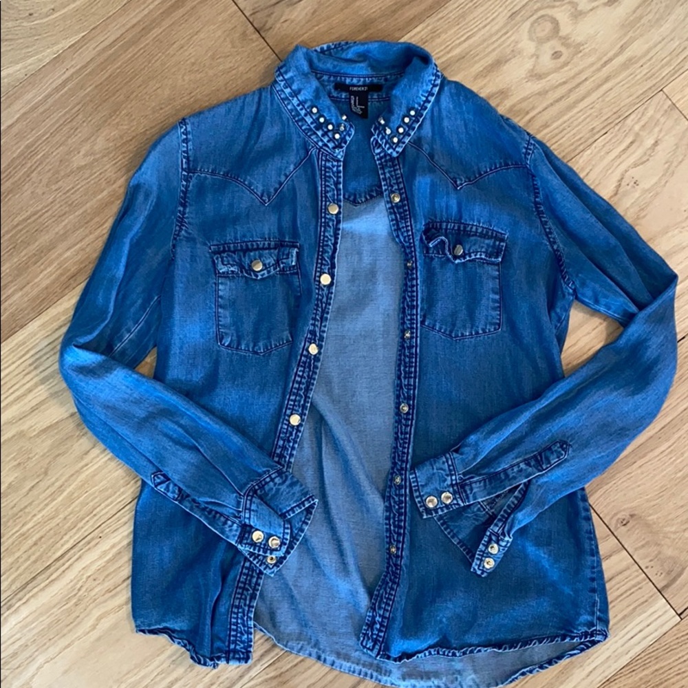 Jean shirt with detail